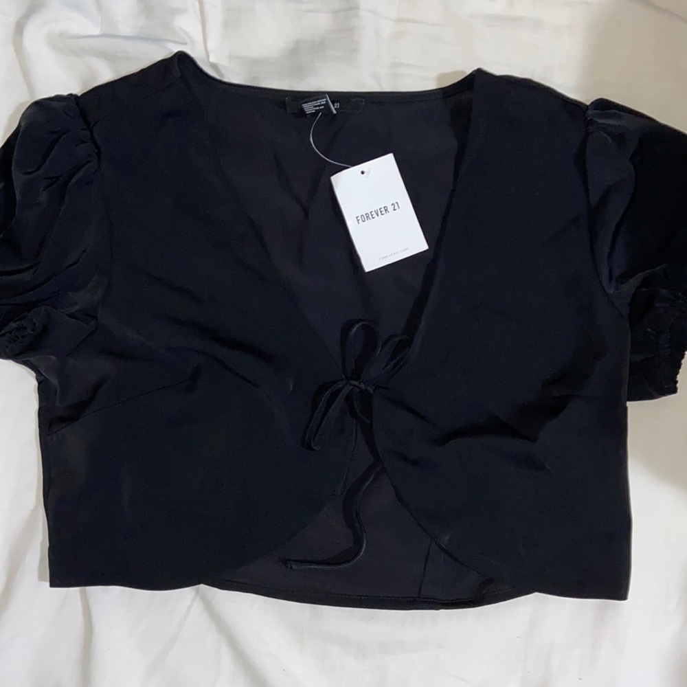 Short sleeve crop top